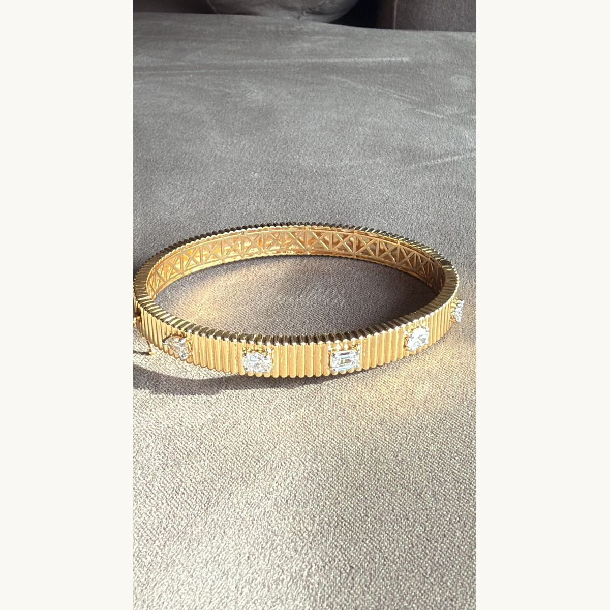 Gold Fluted Diamond Station Bangle