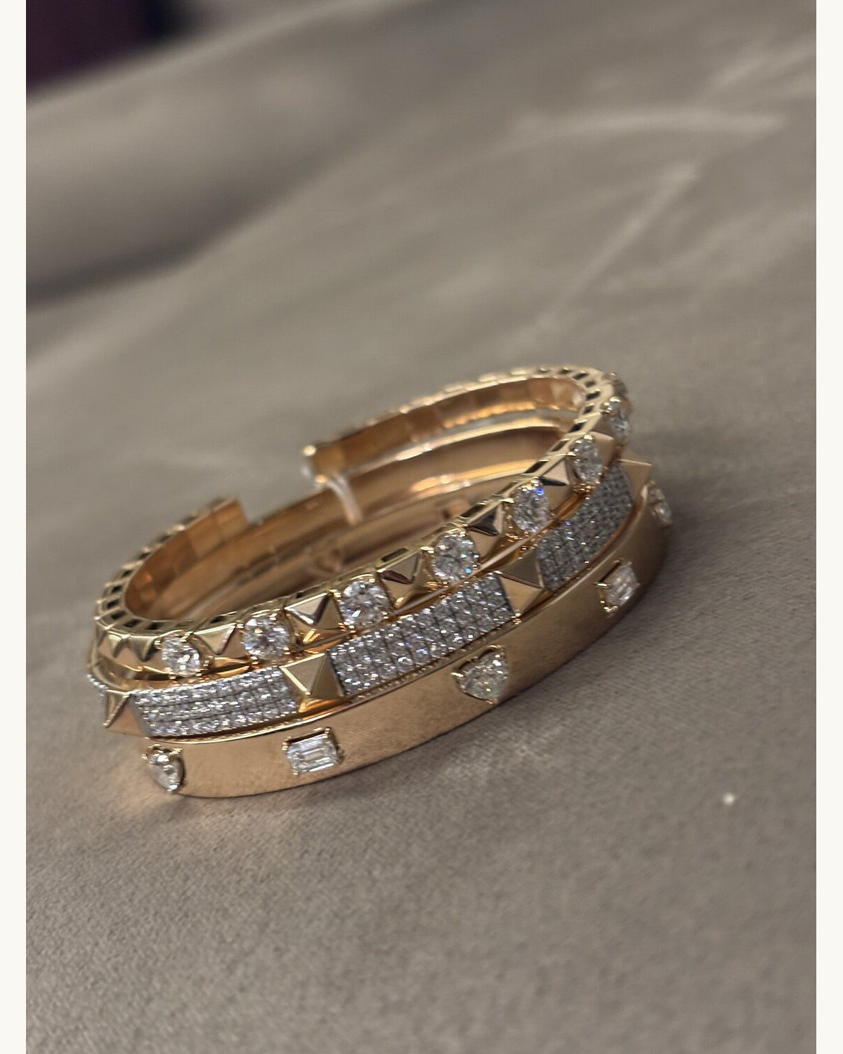 Rose Gold Studded Diamond Bangle Set