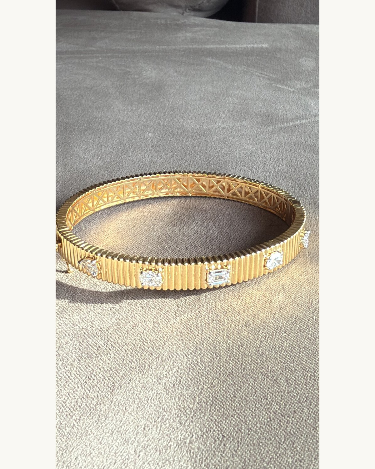 Gold Fluted Diamond Station Bangle