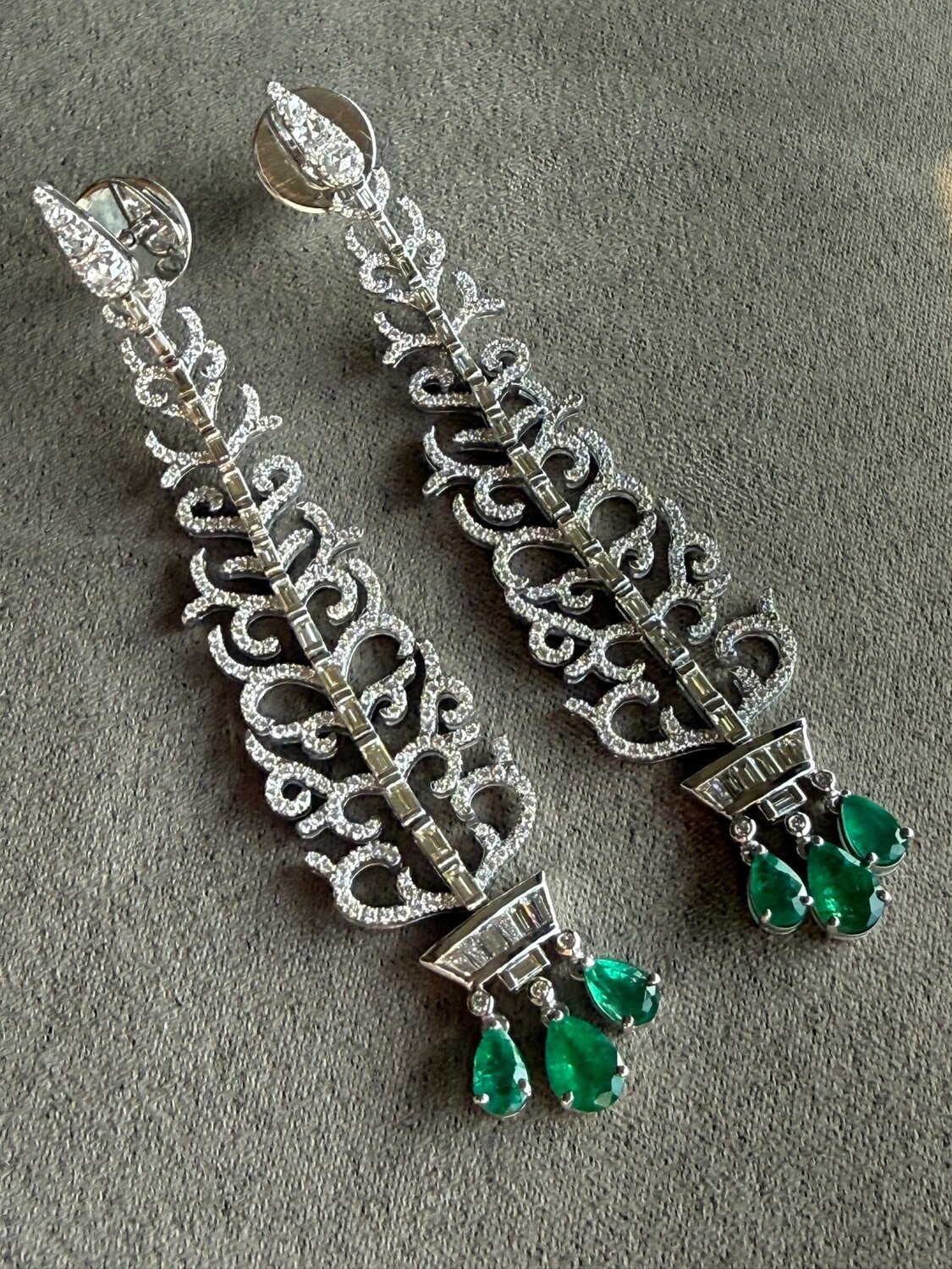 Diamond and Emerald Chandelier Drop Earrings